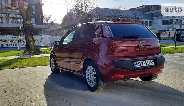 Красный Фиат Пунто, объемом двигателя 1.2 л и пробегом 313 тыс. км за 4000 $, фото 14 на Automoto.ua