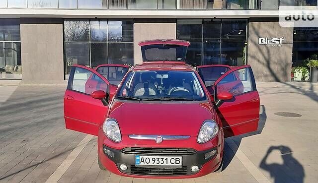 Красный Фиат Пунто, объемом двигателя 1.2 л и пробегом 313 тыс. км за 4000 $, фото 16 на Automoto.ua