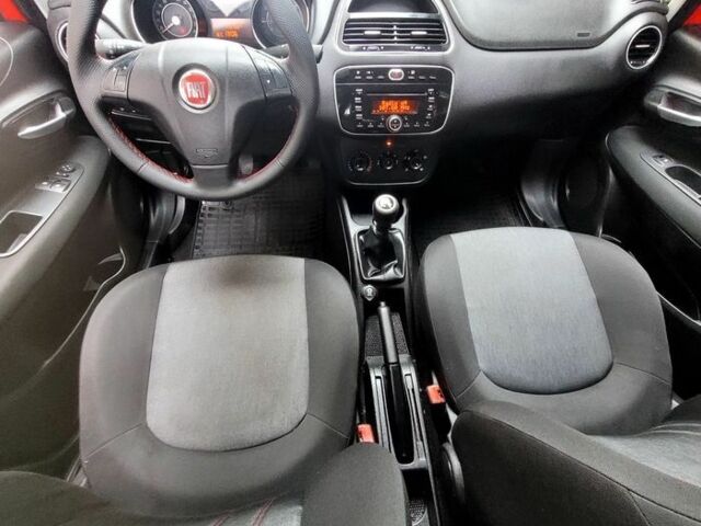 Красный Фиат Пунто, объемом двигателя 1.2 л и пробегом 147 тыс. км за 1238 $, фото 7 на Automoto.ua