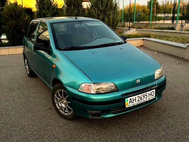Фиат Пунто, объемом двигателя 1 л и пробегом 235 тыс. км за 1700 $, фото 2 на Automoto.ua