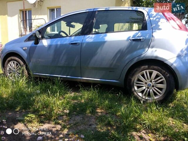 Фиат Пунто, объемом двигателя 1.4 л и пробегом 280 тыс. км за 4300 $, фото 3 на Automoto.ua