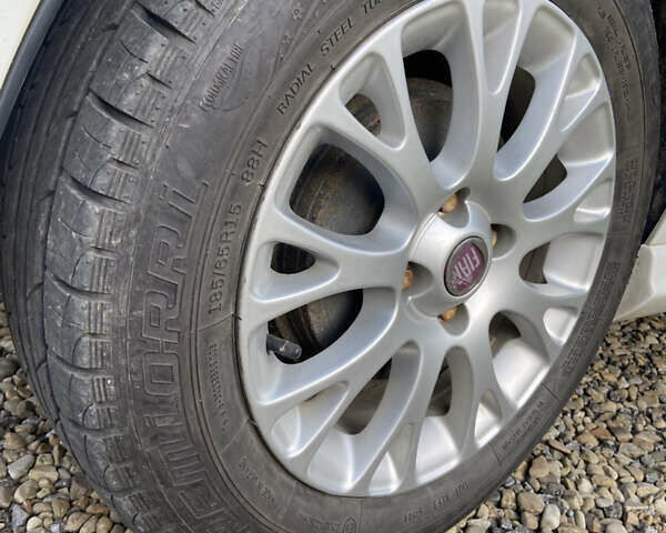 Фиат Пунто, объемом двигателя 1.25 л и пробегом 193 тыс. км за 6500 $, фото 25 на Automoto.ua