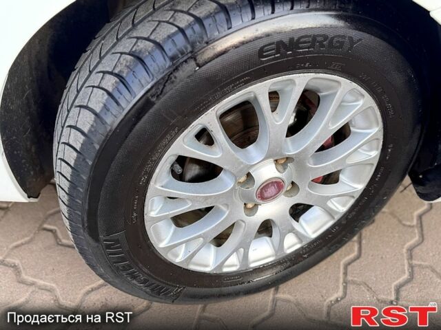 Фиат Пунто, объемом двигателя 13 л и пробегом 239 тыс. км за 5500 $, фото 5 на Automoto.ua