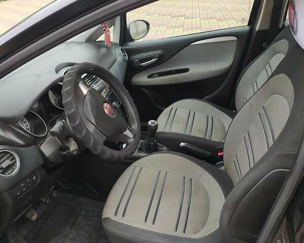Фиат Пунто, объемом двигателя 1.25 л и пробегом 170 тыс. км за 4500 $, фото 7 на Automoto.ua