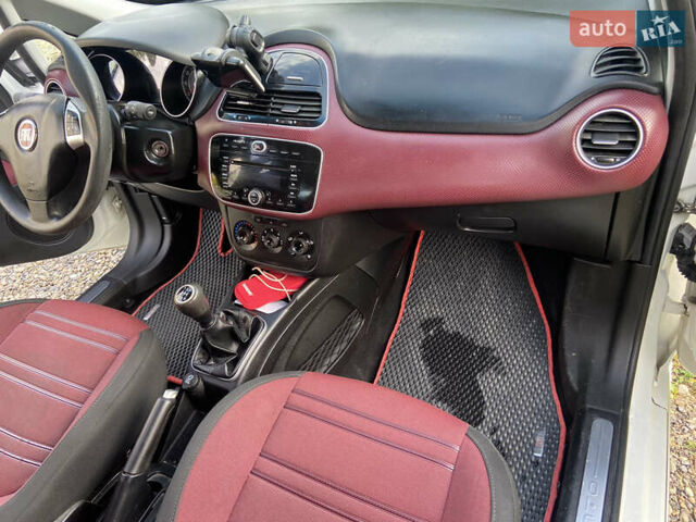 Фиат Пунто, объемом двигателя 1.25 л и пробегом 193 тыс. км за 6500 $, фото 15 на Automoto.ua