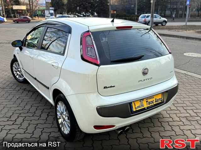 Фиат Пунто, объемом двигателя 13 л и пробегом 239 тыс. км за 5500 $, фото 3 на Automoto.ua
