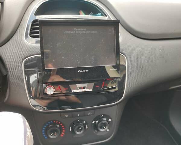 Фиат Пунто, объемом двигателя 1.24 л и пробегом 111 тыс. км за 4700 $, фото 7 на Automoto.ua