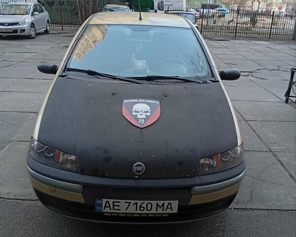 Жовтий Фіат Пунто, об'ємом двигуна 1.2 л та пробігом 262 тис. км за 2400 $, фото 3 на Automoto.ua