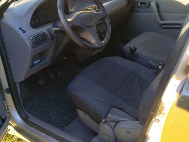 Серый Фиат Пунто, объемом двигателя 1 л и пробегом 230 тыс. км за 1000 $, фото 4 на Automoto.ua