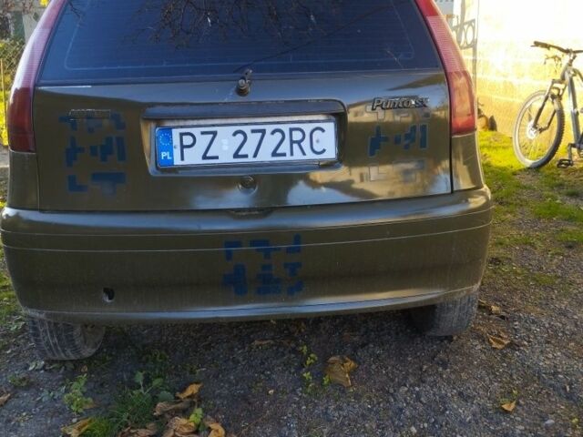 Серый Фиат Пунто, объемом двигателя 1 л и пробегом 230 тыс. км за 1000 $, фото 1 на Automoto.ua