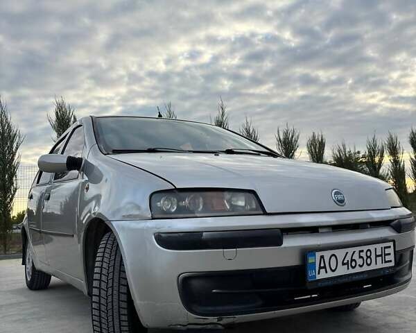 Фиат Пунто 2003 в Ужгороде на Automoto.ua Серый Фиат Пунто, объемом двигателя 1.2 л и пробегом 143 тыс. км за 2200 $, фото 4 на Automoto.ua