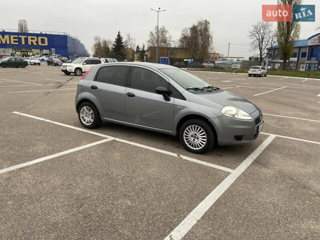 Серый Фиат Пунто, объемом двигателя 1.24 л и пробегом 185 тыс. км за 4000 $, фото 31 на Automoto.ua