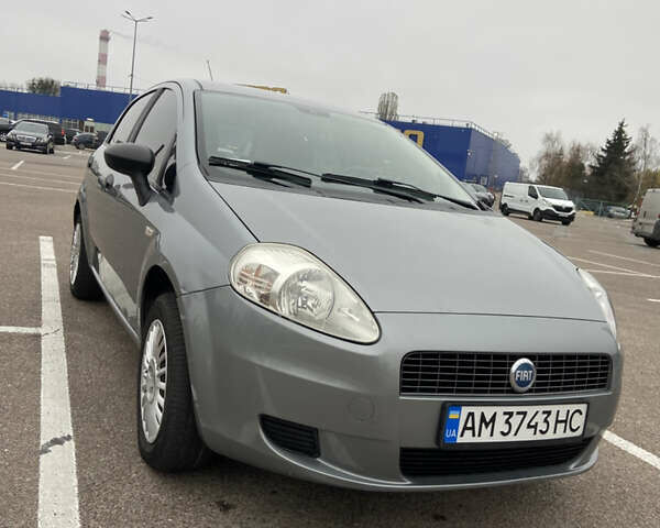 Серый Фиат Пунто, объемом двигателя 1.24 л и пробегом 185 тыс. км за 4000 $, фото 4 на Automoto.ua