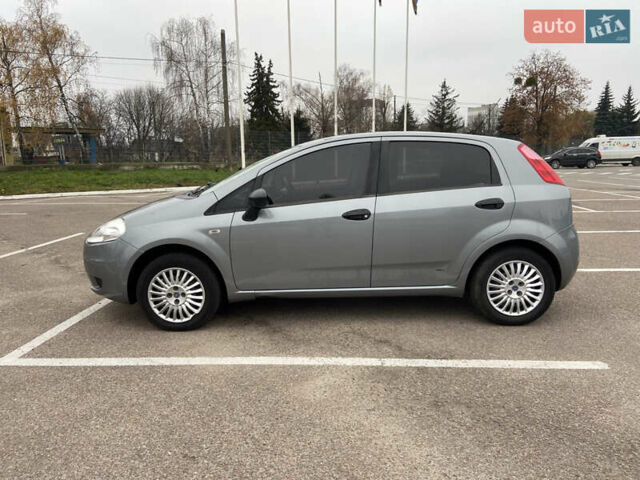 Серый Фиат Пунто, объемом двигателя 1.24 л и пробегом 185 тыс. км за 4000 $, фото 1 на Automoto.ua