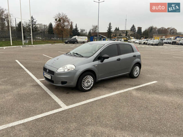 Серый Фиат Пунто, объемом двигателя 1.24 л и пробегом 185 тыс. км за 4000 $, фото 29 на Automoto.ua