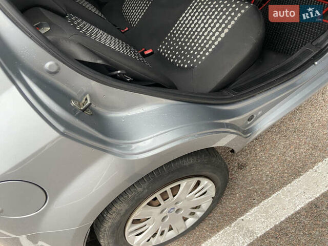 Серый Фиат Пунто, объемом двигателя 1.24 л и пробегом 185 тыс. км за 4000 $, фото 20 на Automoto.ua