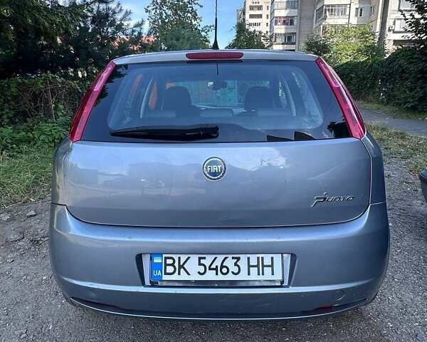 Сірий Фіат Пунто, об'ємом двигуна 1.4 л та пробігом 237 тис. км за 3499 $, фото 22 на Automoto.ua