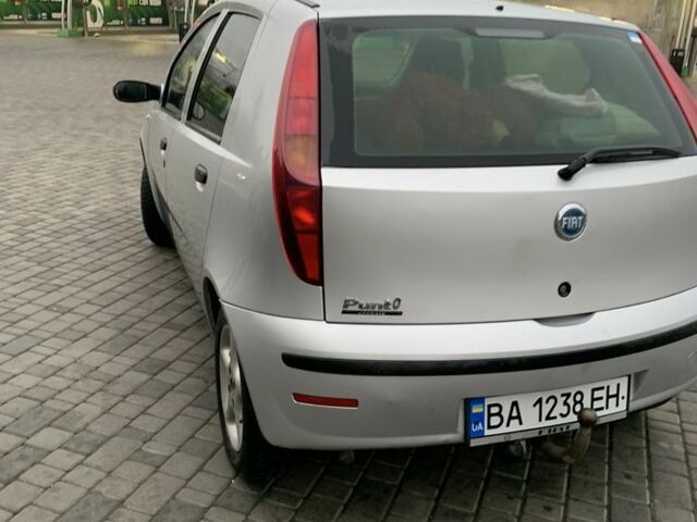 Серый Фиат Пунто, объемом двигателя 1.2 л и пробегом 182 тыс. км за 4100 $, фото 1 на Automoto.ua