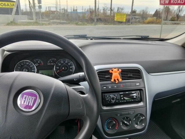 Серый Фиат Пунто, объемом двигателя 1.2 л и пробегом 128 тыс. км за 3200 $, фото 5 на Automoto.ua