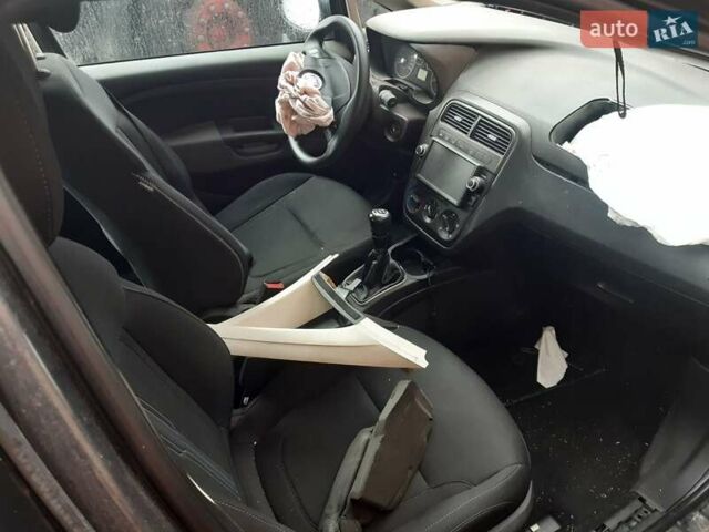 Серый Фиат Пунто, объемом двигателя 1.25 л и пробегом 280 тыс. км за 1000 $, фото 7 на Automoto.ua