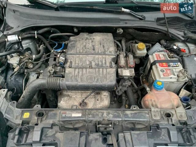 Серый Фиат Пунто, объемом двигателя 1.4 л и пробегом 212 тыс. км за 3700 $, фото 6 на Automoto.ua