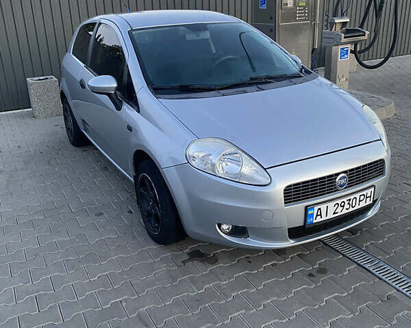 Сірий Фіат Пунто, об'ємом двигуна 1.24 л та пробігом 350 тис. км за 2999 $, фото 7 на Automoto.ua