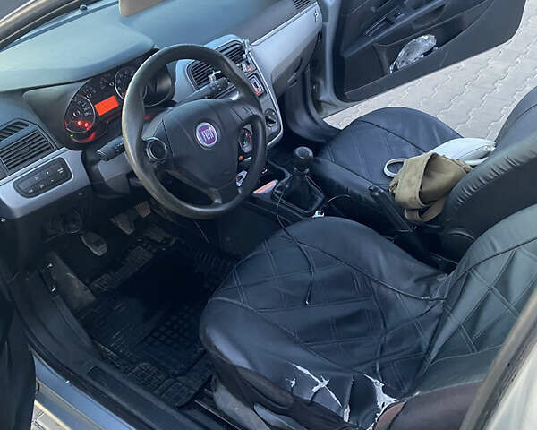 Сірий Фіат Пунто, об'ємом двигуна 1.24 л та пробігом 350 тис. км за 2999 $, фото 12 на Automoto.ua
