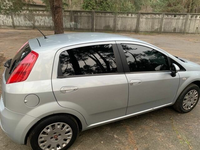 Серый Фиат Пунто, объемом двигателя 1.4 л и пробегом 212 тыс. км за 3700 $, фото 1 на Automoto.ua