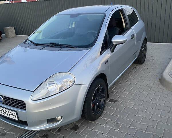 Сірий Фіат Пунто, об'ємом двигуна 1.24 л та пробігом 350 тис. км за 2999 $, фото 9 на Automoto.ua