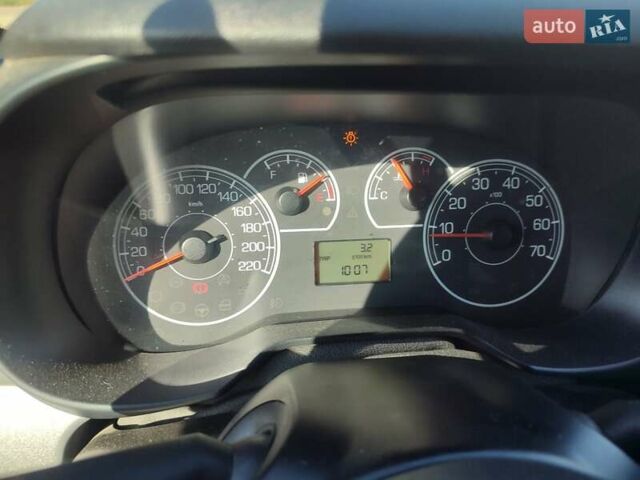 Сірий Фіат Пунто, об'ємом двигуна 1.3 л та пробігом 251 тис. км за 4200 $, фото 12 на Automoto.ua