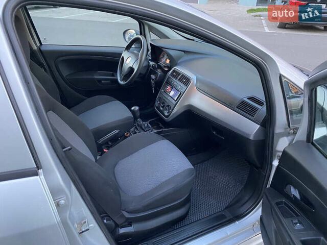 Сірий Фіат Пунто, об'ємом двигуна 1.25 л та пробігом 253 тис. км за 3700 $, фото 13 на Automoto.ua