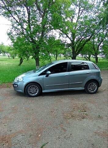 Сірий Фіат Пунто, об'ємом двигуна 1.3 л та пробігом 184 тис. км за 4000 $, фото 2 на Automoto.ua