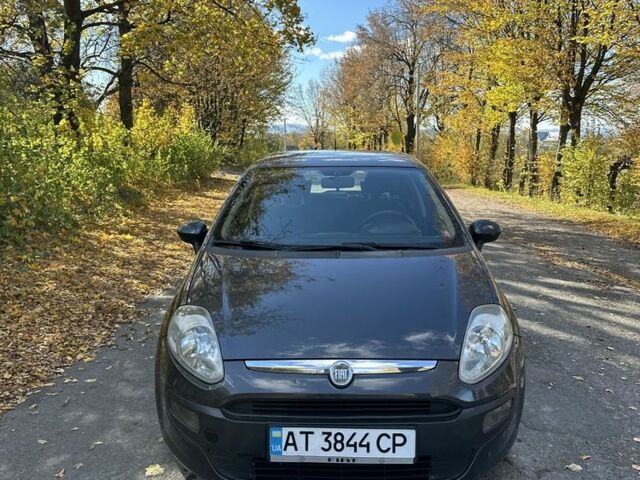 Фиат Пунто 2010 в Коломые на Automoto.ua Серый Фиат Пунто, объемом двигателя 1.2 л и пробегом 218 тыс. км за 4699 $, фото 1 на Automoto.ua