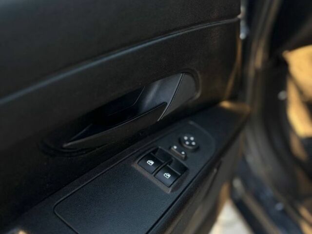 Серый Фиат Пунто, объемом двигателя 1.2 л и пробегом 210 тыс. км за 3850 $, фото 7 на Automoto.ua