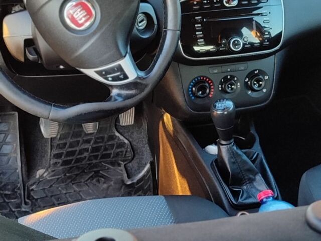 Серый Фиат Пунто, объемом двигателя 1.3 л и пробегом 227 тыс. км за 3000 $, фото 6 на Automoto.ua