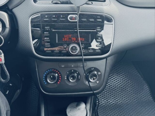 Сірий Фіат Пунто, об'ємом двигуна 1.4 л та пробігом 171 тис. км за 5400 $, фото 6 на Automoto.ua