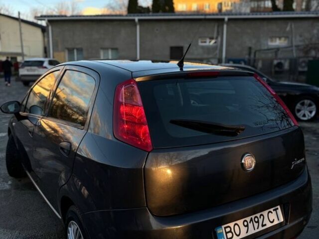 Серый Фиат Пунто, объемом двигателя 1.2 л и пробегом 210 тыс. км за 3850 $, фото 4 на Automoto.ua
