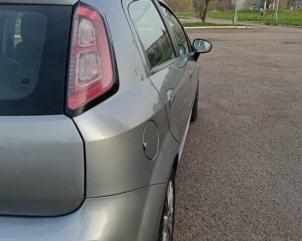 Серый Фиат Пунто, объемом двигателя 1.24 л и пробегом 206 тыс. км за 5099 $, фото 13 на Automoto.ua