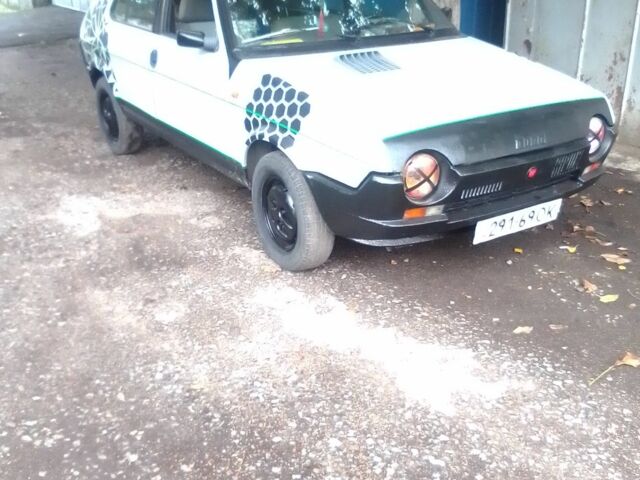 Серый Фиат Пунто, объемом двигателя 1 л и пробегом 2 тыс. км за 30000 $, фото 1 на Automoto.ua