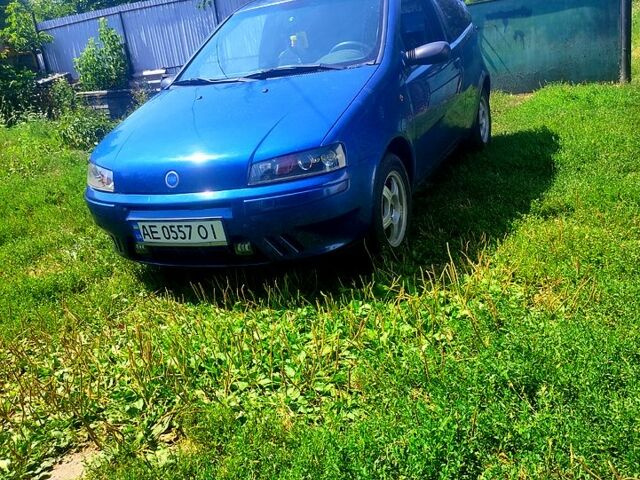 Синій Фіат Пунто, об'ємом двигуна 13 л та пробігом 180 тис. км за 2500 $, фото 4 на Automoto.ua
