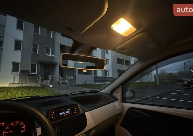 Синий Фиат Пунто, объемом двигателя 1.24 л и пробегом 168 тыс. км за 3500 $, фото 60 на Automoto.ua