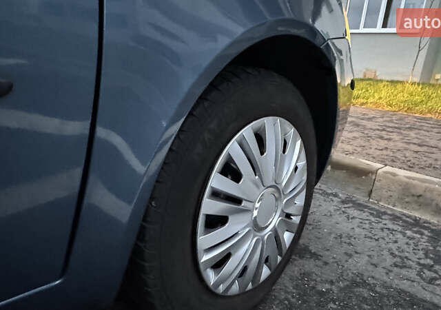 Синий Фиат Пунто, объемом двигателя 1.24 л и пробегом 168 тыс. км за 3500 $, фото 18 на Automoto.ua