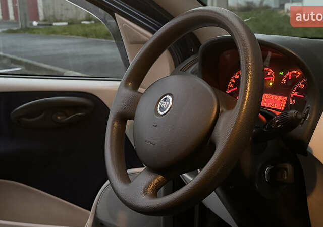 Синий Фиат Пунто, объемом двигателя 1.24 л и пробегом 168 тыс. км за 3500 $, фото 51 на Automoto.ua