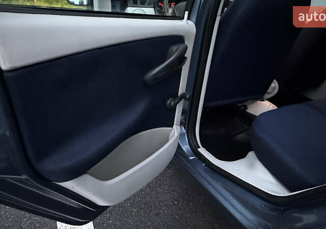 Синий Фиат Пунто, объемом двигателя 1.24 л и пробегом 168 тыс. км за 3500 $, фото 27 на Automoto.ua