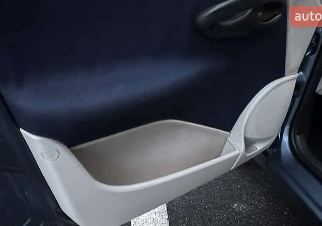 Синий Фиат Пунто, объемом двигателя 1.24 л и пробегом 168 тыс. км за 3500 $, фото 23 на Automoto.ua