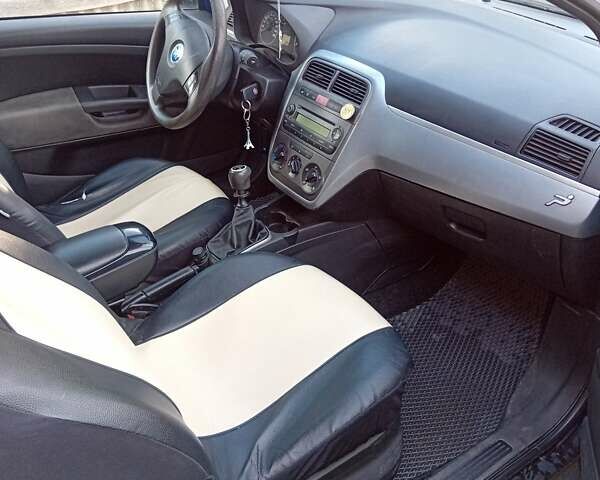 Синій Фіат Пунто, об'ємом двигуна 1.2 л та пробігом 189 тис. км за 2500 $, фото 15 на Automoto.ua