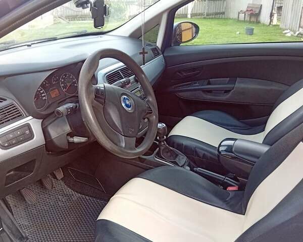 Синій Фіат Пунто, об'ємом двигуна 1.2 л та пробігом 189 тис. км за 2500 $, фото 10 на Automoto.ua