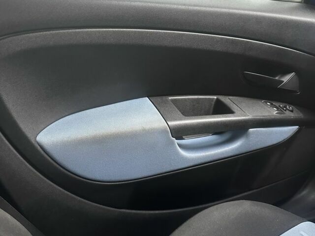 Синий Фиат Пунто, объемом двигателя 1.4 л и пробегом 152 тыс. км за 2700 $, фото 3 на Automoto.ua