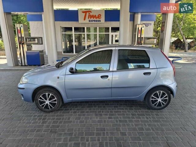 Синий Фиат Пунто, объемом двигателя 1.24 л и пробегом 126 тыс. км за 4500 $, фото 11 на Automoto.ua