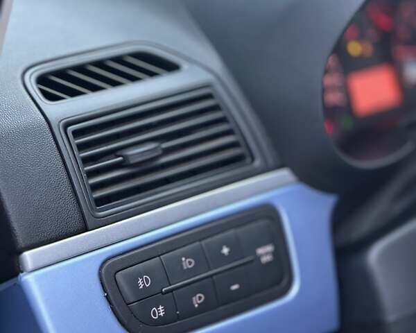 Синий Фиат Пунто, объемом двигателя 1.37 л и пробегом 160 тыс. км за 3499 $, фото 8 на Automoto.ua